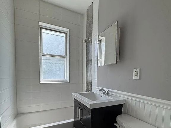5th image of 90 Columbia Ave #B2