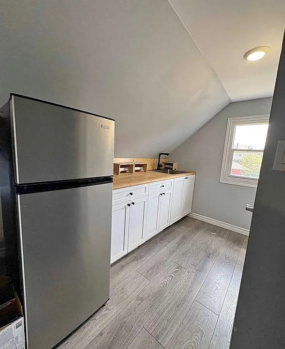 1409 Langlois Ave #UPPER
