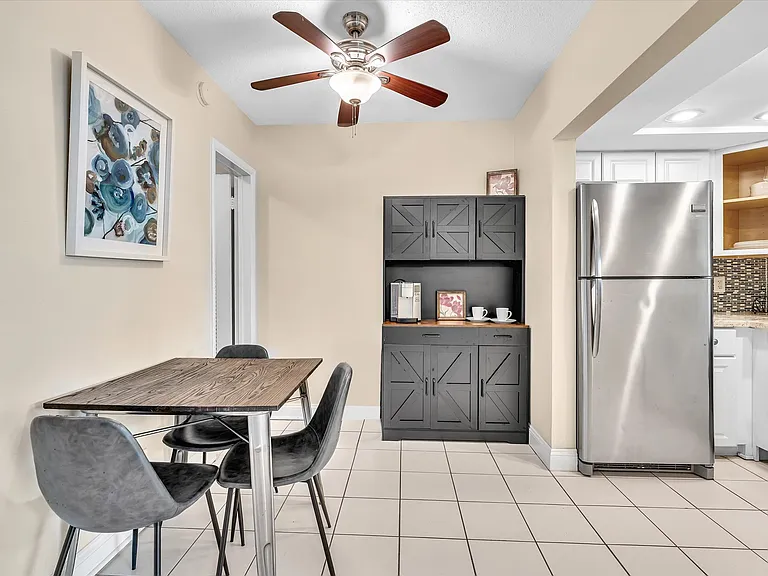 461 SE 19th Ave #B — Photo 15