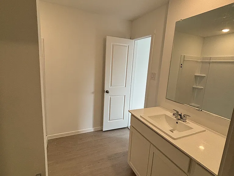 15004 Rangeland Rd — Photo 10