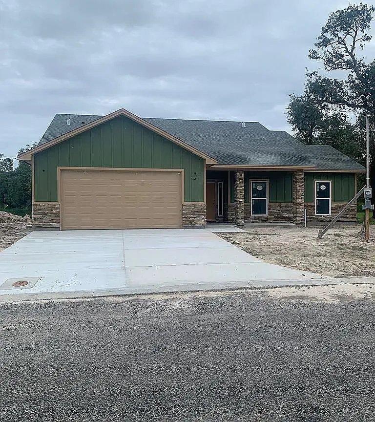 3 bed, 1529 sqft, $2,750 — Photo 1