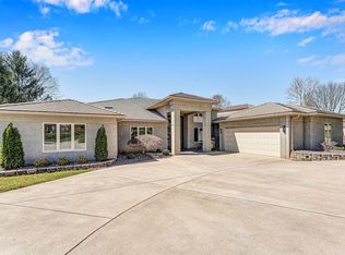 5197 S Stonehaven Drive, Springfield, MO 65809