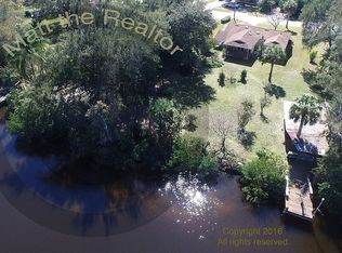 720 Riverside Dr, Tarpon Springs, FL 34689