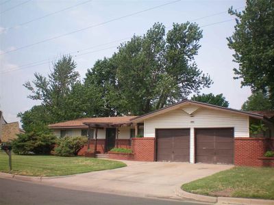 901 N Reca St, Wichita, KS, 67212