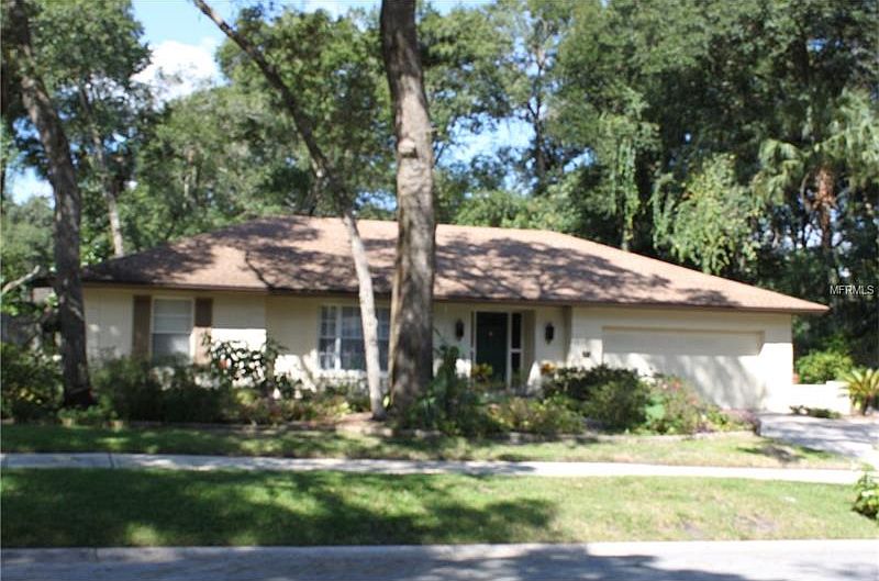 1st image of 105 Hickory Dr