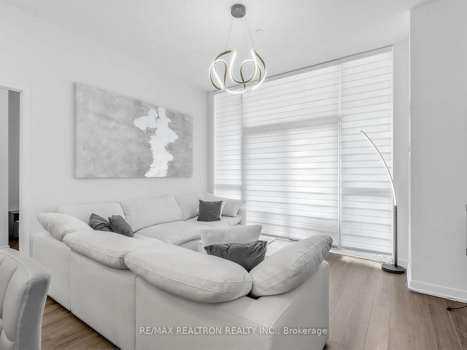 2 bed, $2,700 — Photo 2