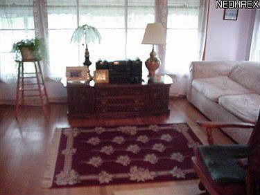 3rd image of 9005 Vineyard Ave