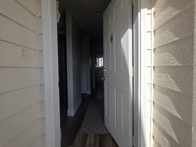 7024 Pierce Dr N — Photo 6