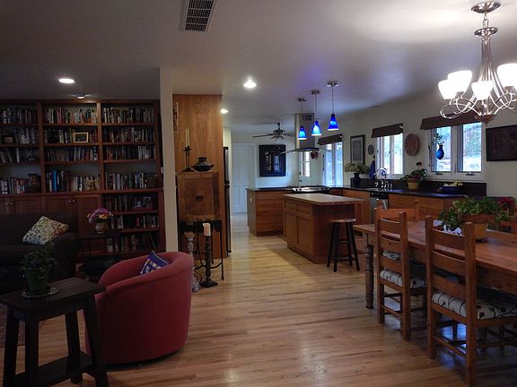 open kitchen/dining/living