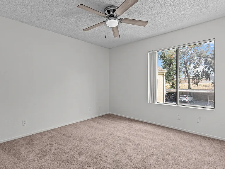 Highland Meadows — Photo 33