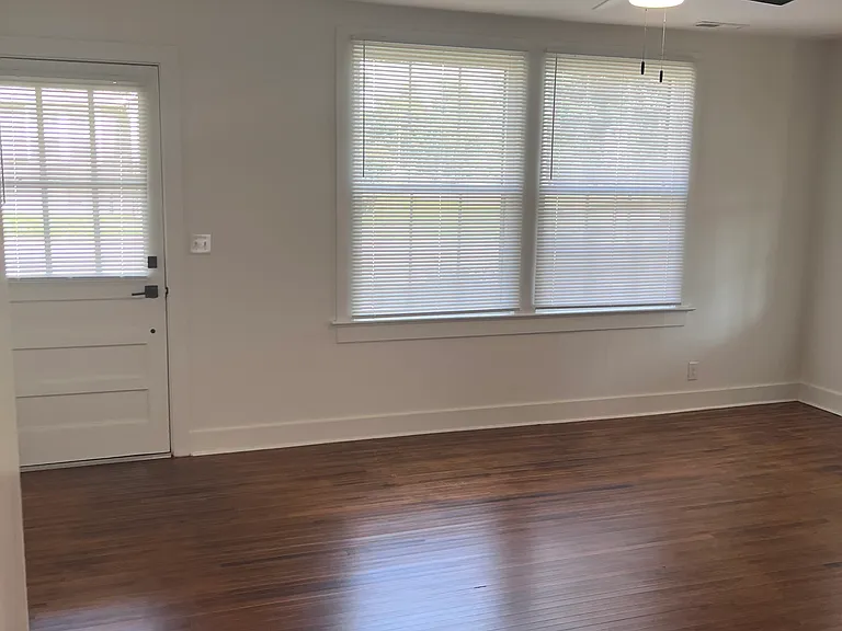 601 Jefferson St — Photo 4