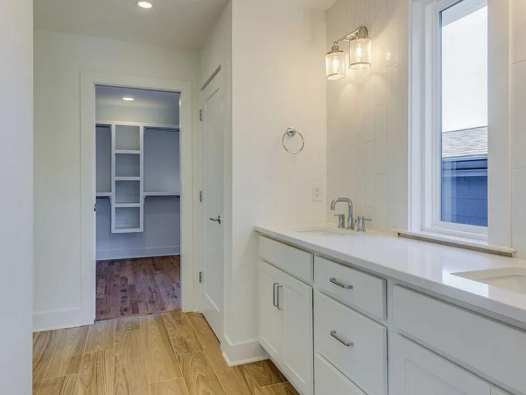 1822A 16th Ave N #1 — Photo 38