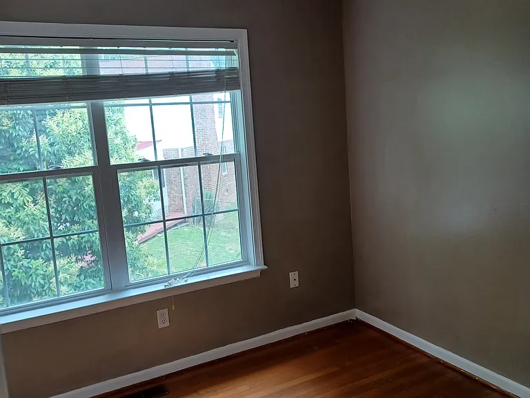 856 Moyer Rd — Photo 14