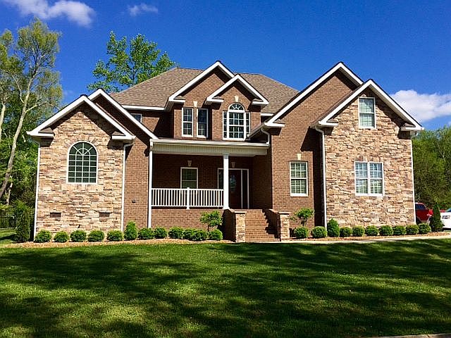 1st image of 106 Creekwood Ln