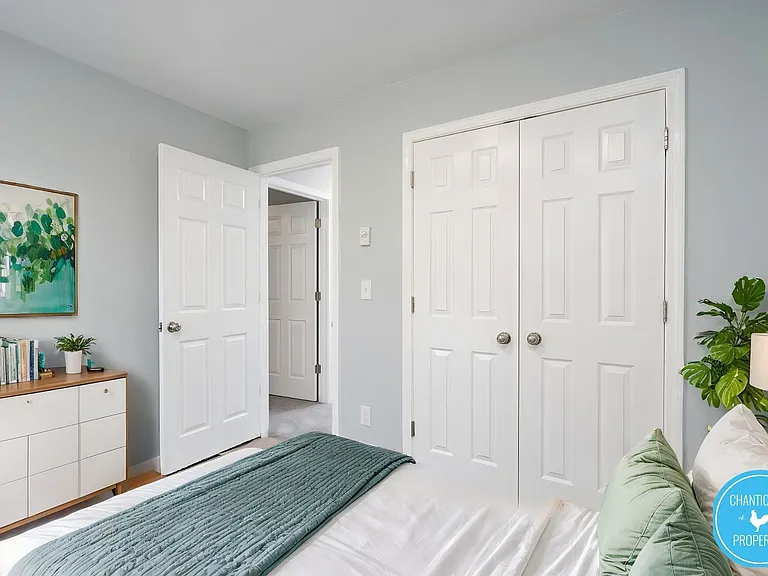823 E Lafayette St — Photo 3