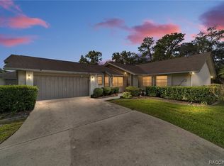 38 S Masters Dr, Homosassa, FL 34446