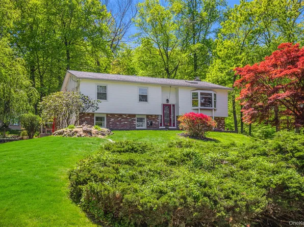 5 Leadore Lane, Pomona, NY 10970