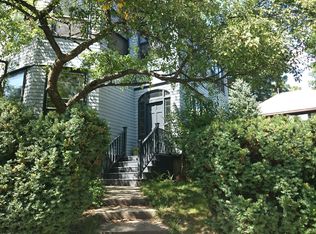 109 Davis Ave #2, Brookline, MA 02445
