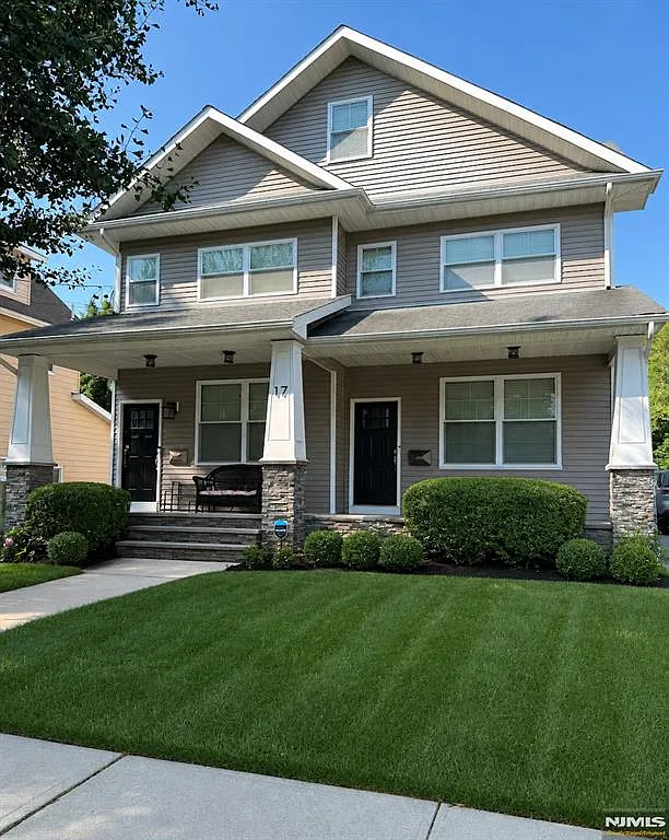 2 bed, $3,300 — Photo 1
