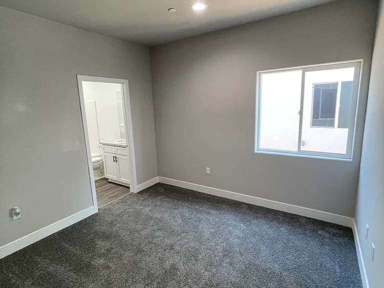 5224 Hawkwatch Ln #B — Photo 6