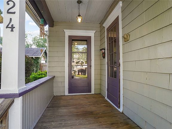 2nd image of 424 School Ave