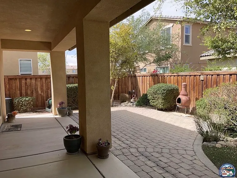302 Sunny Meadow Pl — Photo 10