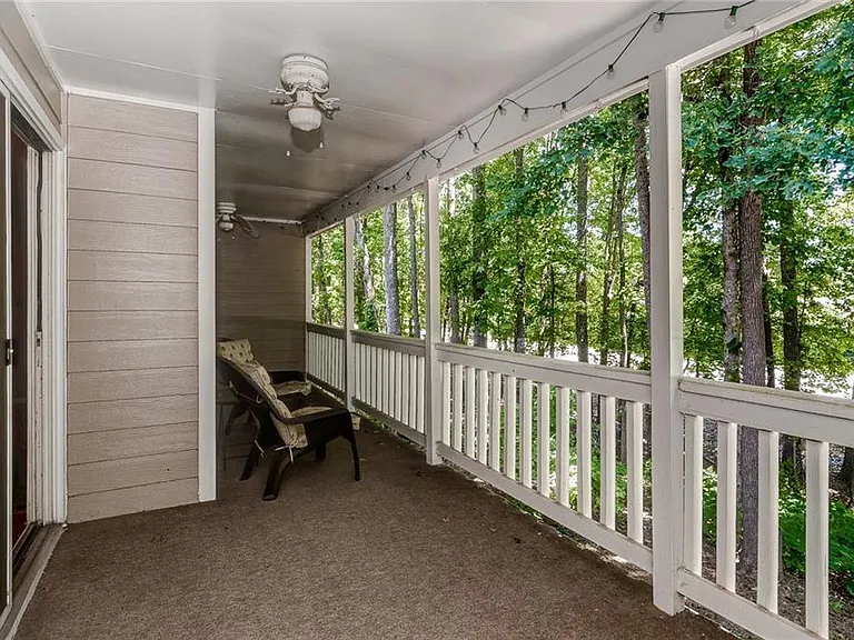 44 Rumson Ct SE — Photo 23