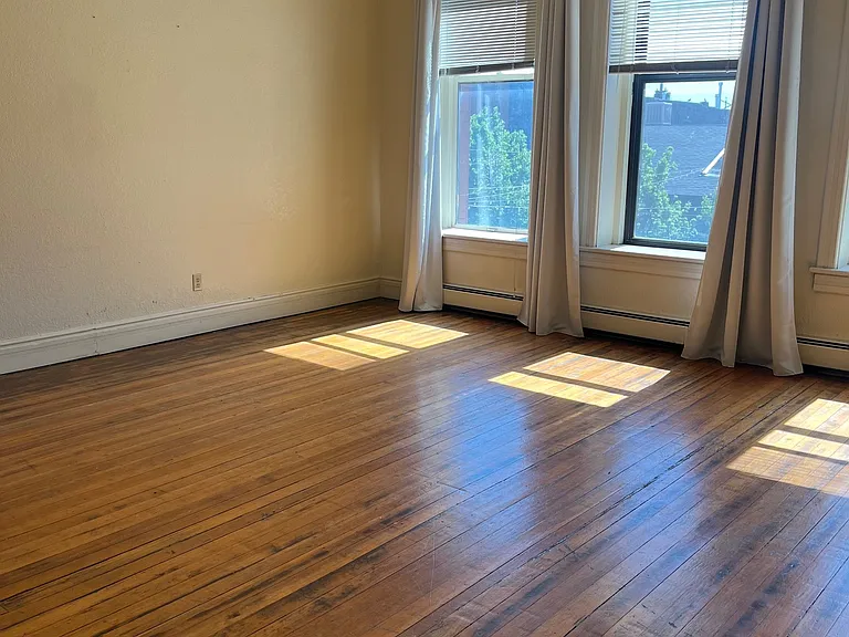 101 W B St #260 — Photo 13