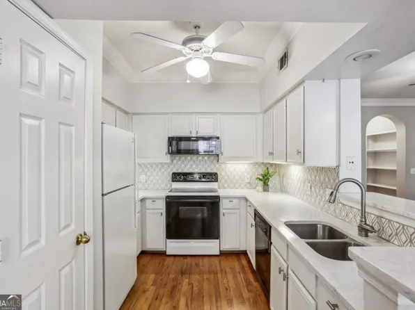 3777 Peachtree Rd NE APT 1216, Atlanta, GA 30319