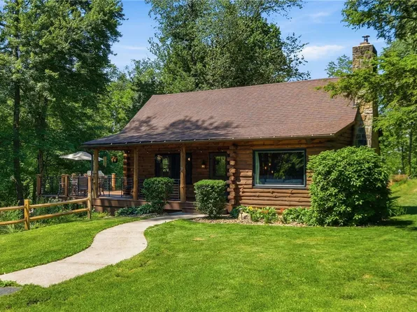 265 Glade Mill Rd, Valencia, PA 16059