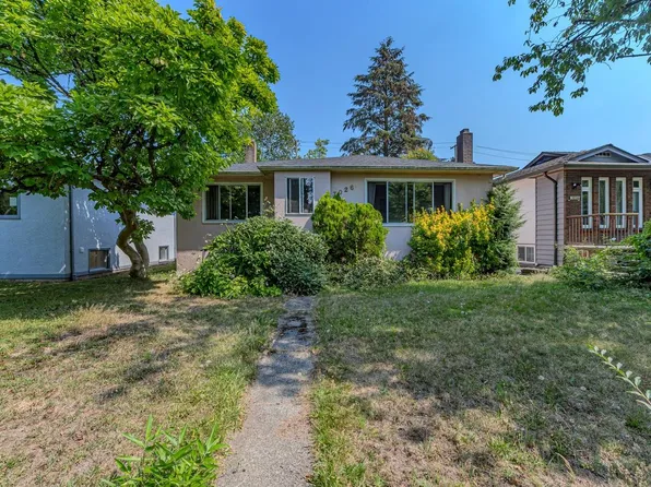3026 Garden Dr, Vancouver, BC V5N 4X9