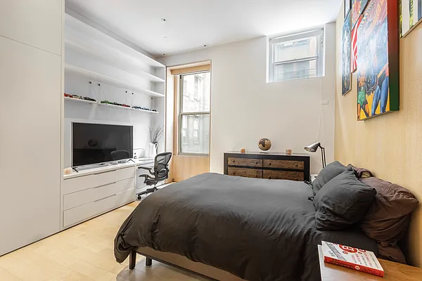 Sold by Douglas Elliman | media 28