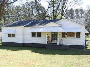 147 W Glade Rd, Anniston, AL 36206