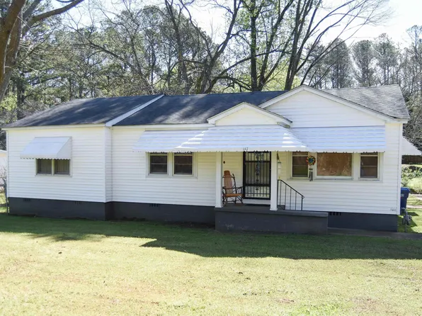 147 W Glade Rd, Anniston, AL 36206