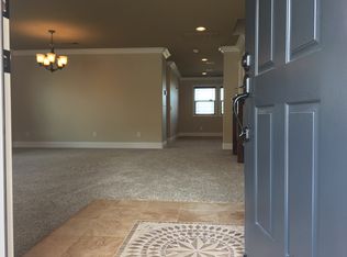 77 Uluwai St, Hilo, HI 96720