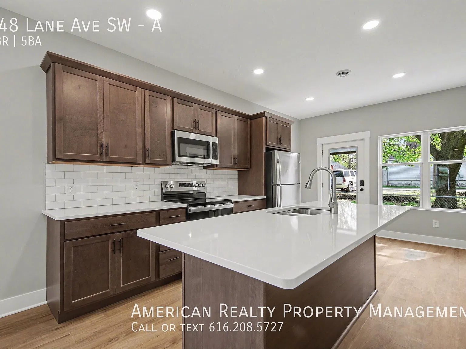 4 bed, 4.5 bath, 2448 sqft, $3,300 — Photo 2