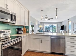 1001 Foxfire LN #109, NAPLES, FL 34104