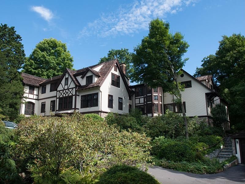 Majestic English Manor