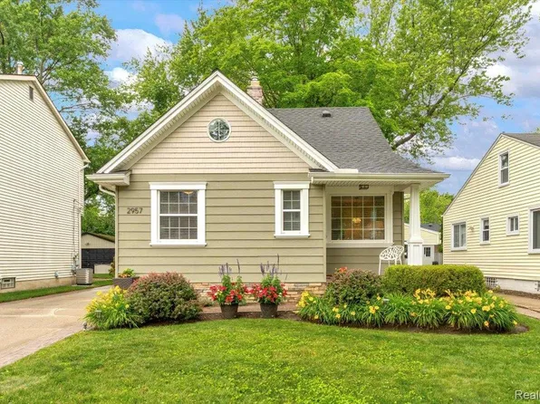 2957 Thomas Ave, Berkley, MI 48072
