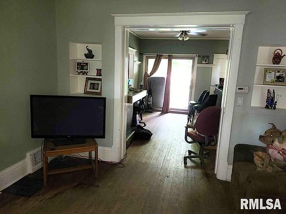 5th image of 1836 N Missouri Ave