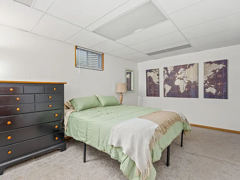 6408 S Louthan St — Photo 17