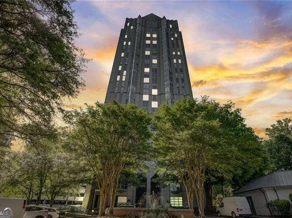 2870 Pharr Court South NW #Nw-1602-1602, Atlanta, GA 30305
