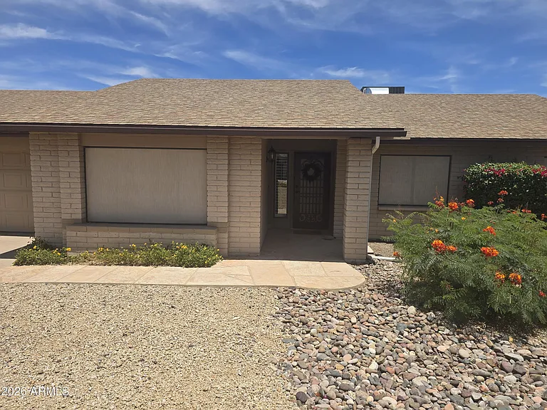 2614 E Sahuaro Dr — Photo 5