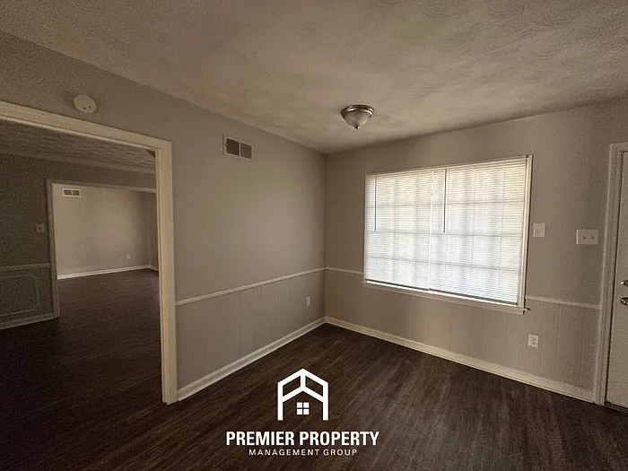 3457 Gatewood Dr — Photo 5