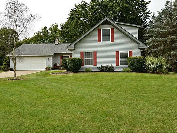 3rd image of 238 Saddle Brook Dr