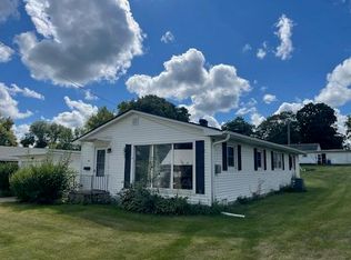 513 S East St, Sigourney, IA 52591