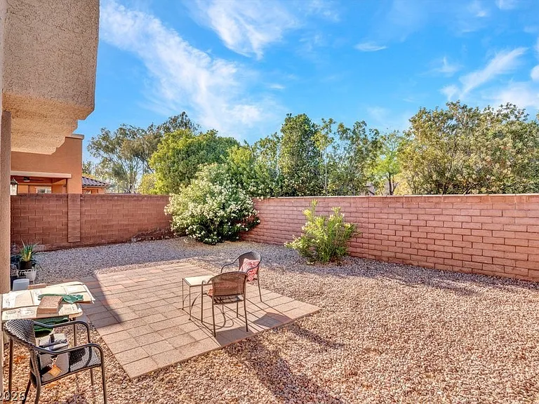 6924 Ghost Ranch Ave — Photo 37