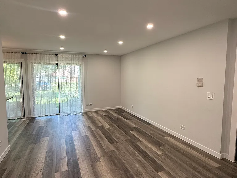 1166 Middlebury Ln #1 — Photo 6