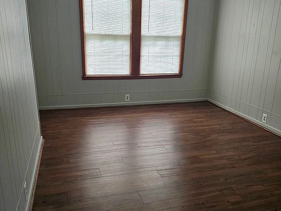 3rd image of 1934 Johnstone St #4