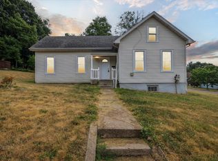 601 Clinton St, Marshall, MI 49068